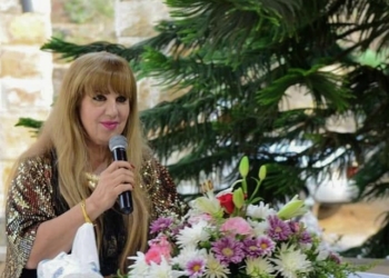 ” صهوة الغيم  ” قصيدة بالنثر  للشاعرة عايدة قزحيا :