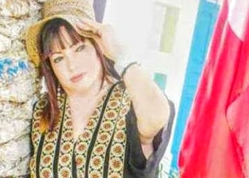 قصيدة للشاعرة التونسية سليمى السرايري ( نخلة أنا )