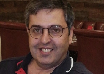 د. عماد فغالي يقرأ في بيتين للشاعرة د. يسرى بيطار