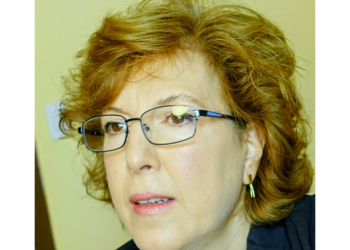 ” نافذةُ بُرْتُقان ” للشاعرة رلى الجردي ( إلى كل خادمة عانت الأسر والتعذيب والقتل )