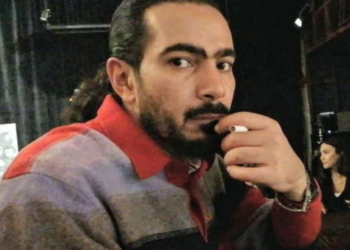 الشاعر نامي نصر الله لبيروت : فيكي الوجع مصلوب