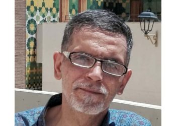 الشاعر المغربي ادريس سراج : خارج الحياة داخل الموت