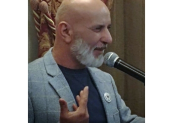 ” اعتراف وجنون ” قصيدة للشاعر علي ناصر