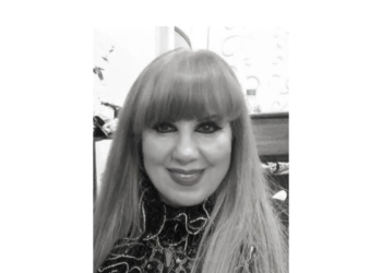 ”  كفى !! ” صرخة أدبية من قلب الشاعرة عايدة قزحيا