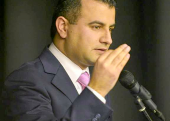 النص الكامل للحوار  مع الشاعر د. الياس زغيب في ” حبر أبيض “