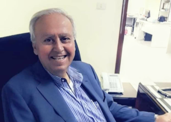 ” الحليف ” عنوان القصيدة الجديدة للشاعر عصمت حسان