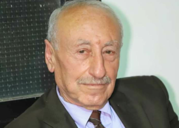 باقة من كتابات الأديب نصر الظاهر بالحبر الارجواني