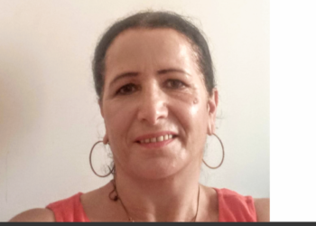 مقالة للكاتبة إيمان عبد الملك  : ” كيف نلتفت إلى مآسي الناس والتعليم الرسمي !! “