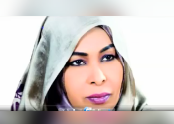 الشاعرة حكمت حسن تكتب عن أمسية ” سوق الملح “… وفيديو لضيفتها الشاعرة السودانية روضة الحاج ..