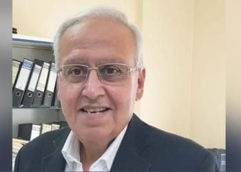 ” المصباح ” قصيدة للشاعر عصمت حسان