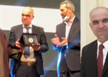 نص قصيدة ” يمشي على الموت ” للشاعر د. فاروق شويخ الفائزة بجائزة المرتبة الأولى في احتفال ” أسفار ” للثقافة والفنون