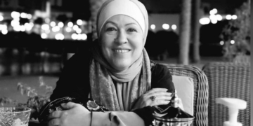 قصيدة من حديقة الشاعرة الأردنية  مها العاتوم