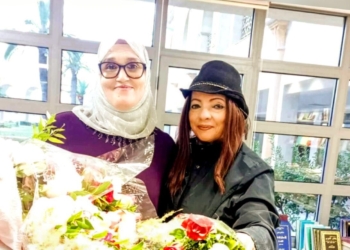 الشاعرة سليمى السرايري تقرأ في قصائد الشاعرة التونسية زهيرة فرج الله خلال الاحتفاء بها في مكتبة مدينة الثقافة