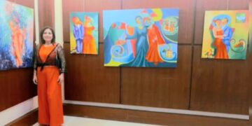 كلود صوما تكتب عن معرض ” ألوان الحروف ” للفنانة رجاء نيكولاس : رؤية نافذة  ترصد جوانب الحياة وتجسّد الواقع بجمالية متميزة