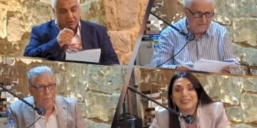 فيديو سهرية القناديل مع الشاعرين سمير خليفة وأسعد جوان في بيت شباب