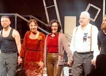 ” بيكنيك على خطوط التماس ” للمخرجة جوليا قصّار يشارك في مهرحان المسرح العربي ( 16 ) في القاهرة