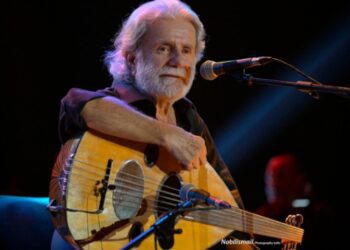 (مارسيل خليفة: الصوت الذي صار وطنًا ) دراسة تحليليّة للكاتب فاروق خداج