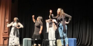 ” زوجات .. ولكن ” عمل مسرحي للمشرف د. قاسم قاسم على خشبة المسرح الوطني : صرخة ضد الذكورية