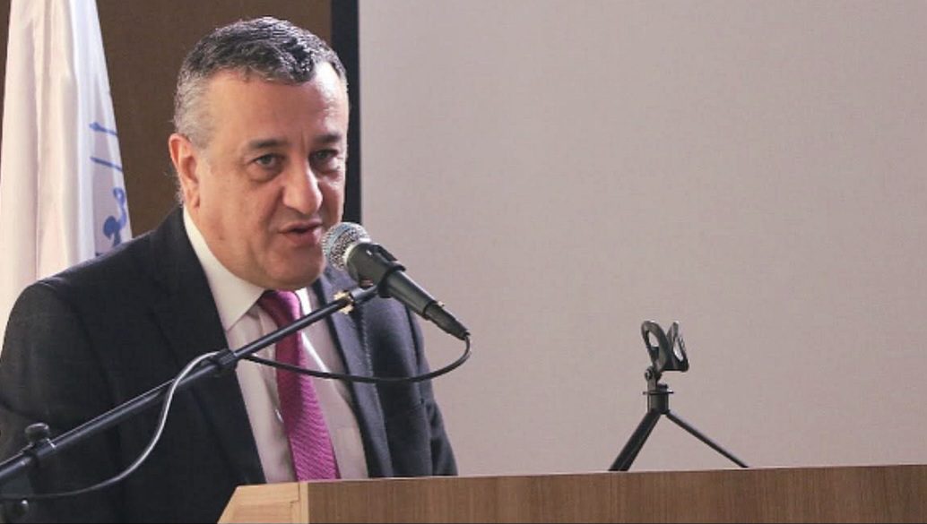” بيريسترويكا المسرح ” مقالة العميد د. هشام زين الدين