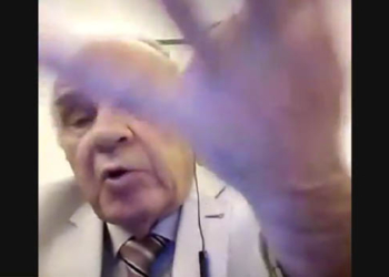 قصيدة ” القبلة ” من أشهر قصائد الشاعر د. محمد علي شمس الدين